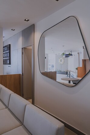 Lobby sitting area - Torre U Kooliving (Manizales)