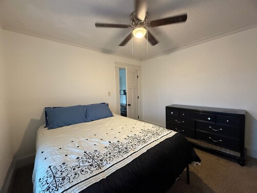 Charming 3-bedroom with fenced back yard