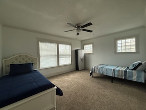 3 habitaciones, internet y ropa de cama