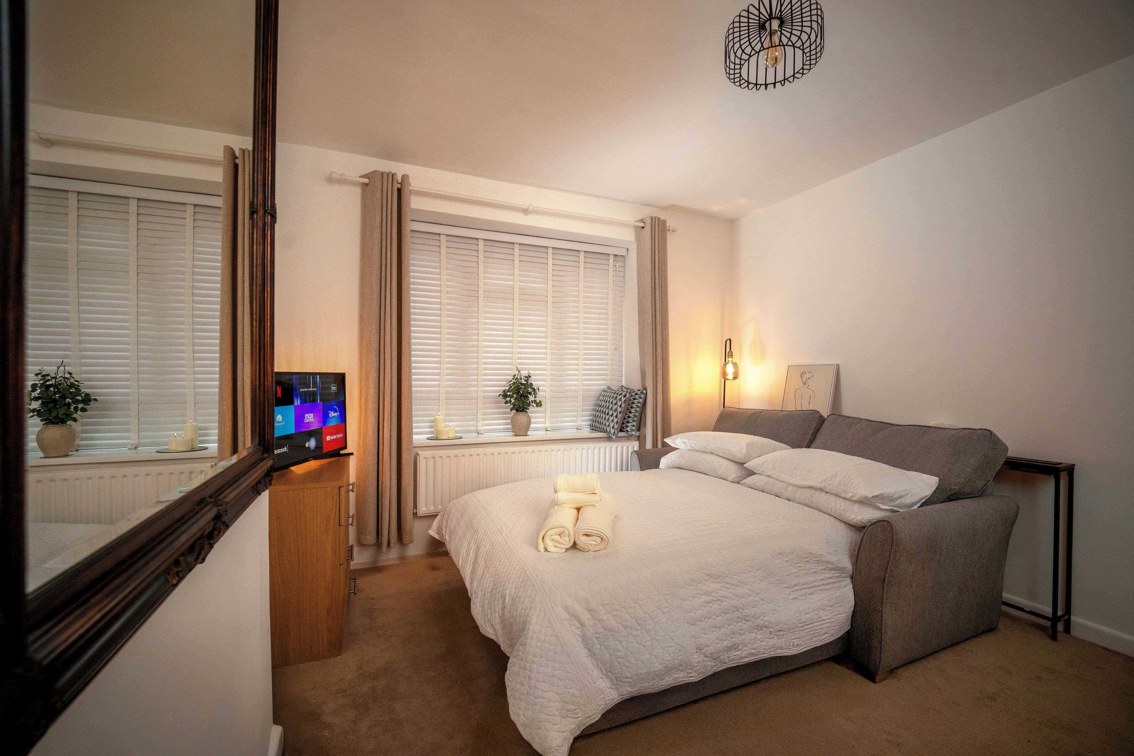 Iron/ironing board, internet, bed sheets