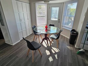 تناول الطعام