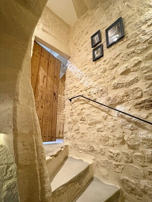Interior - Magnanerie with tropézienne - located 5km from Uzès town center! (Arpaillargues-et-Aureillac)