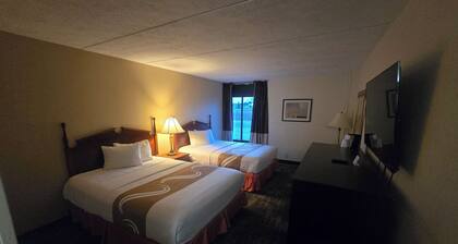 Sunset View Double Queen Room