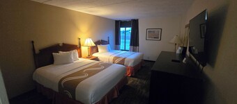 Sunset View Double Queen Room