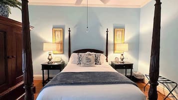 1 bedroom, iron/ironing board, travel crib, WiFi