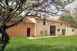 Exterior - Gîtes de France® - Domaine du Pech Peyrat (FLORESSAS)