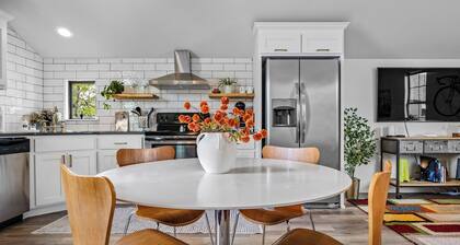 Spacious Downtown Bentonville Loft: Near the Square, Trails & Crystal Bridges