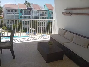 Property grounds - turquoise beach condo (Punta Cana)