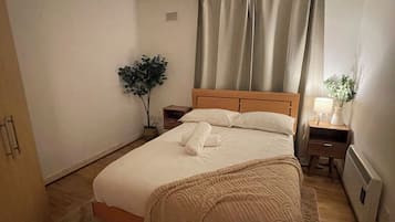 1 bedroom, iron/ironing board, free WiFi, bed sheets