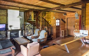 TV, fireplace - Gorgeous home in Osieki with house sea view (Osieki)