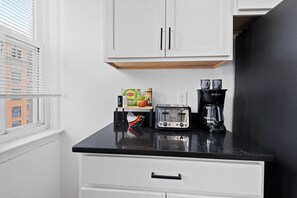 Interior - Stunning City Views · Midtown Heart of Detroit · Clean · Free Parking (Detroit)