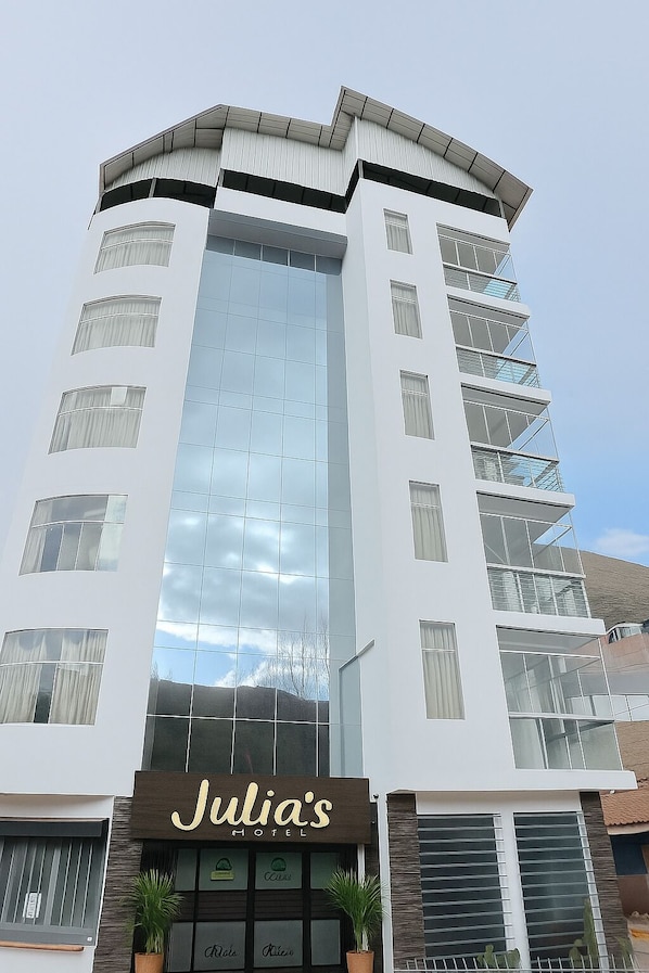 Front of property - JULIA'S HOTEL CUSCO (Cusco)