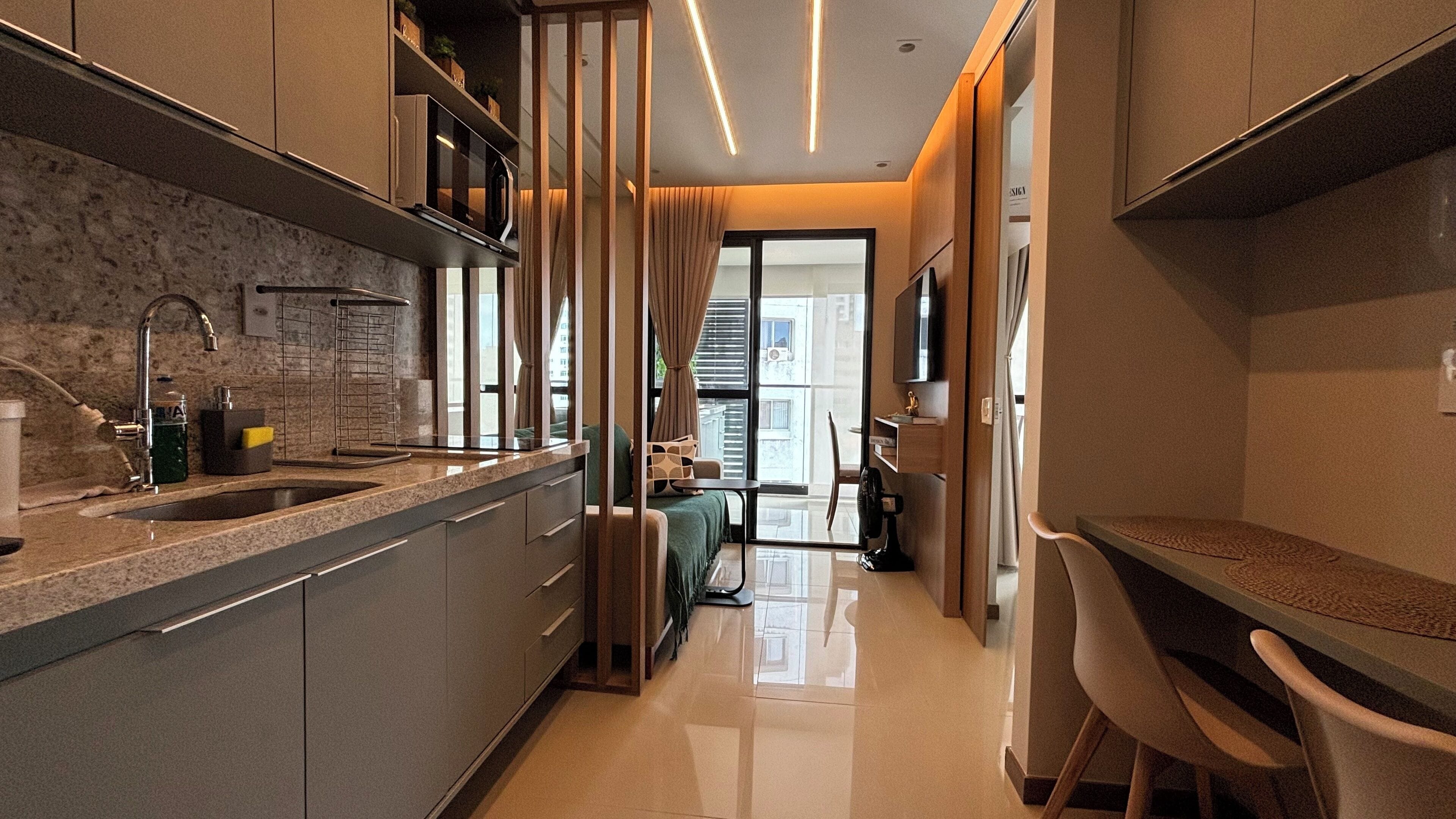 Planxa i posts de planxar, wifi i roba de llit 