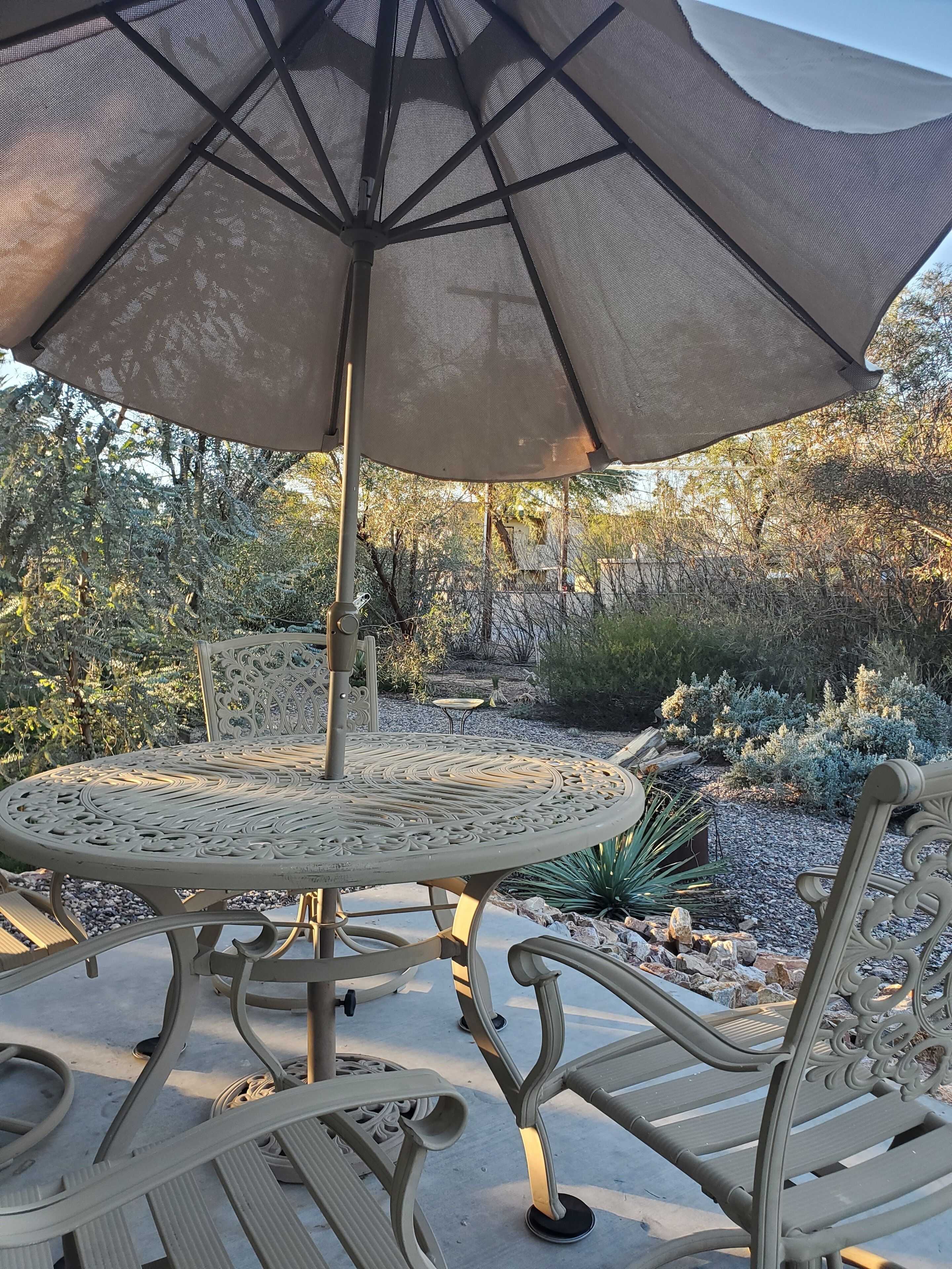 تناول الطعام بالخارج