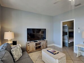 Living area - Stylish Canal Front Townhome with Sprawling Furnished Balconies and Boat Slips! (Orange Beach)