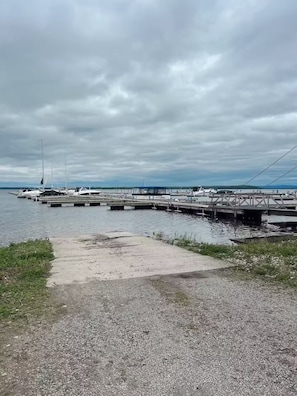 Huvivenesatama