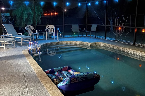 AuĂenpool, beheizter Pool