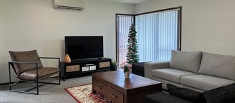 Carnoustie Calm- A Cosy Wattle Downs Home