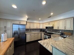 Microondas, horno y parrilla de estufa