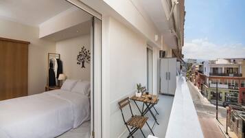 2 camere, una cassaforte in camera, una scrivania, ferro/asse da stiro