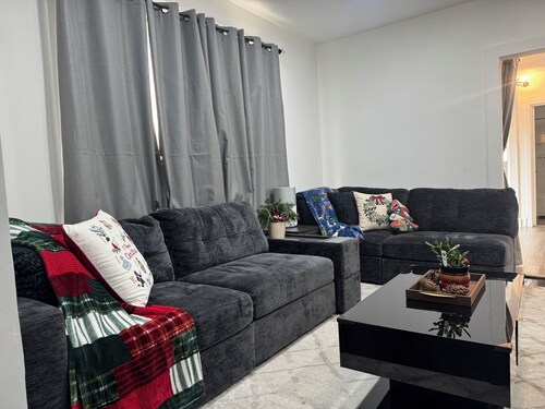 Executive Luxury Retreat. Comfort Plus Stay Elite