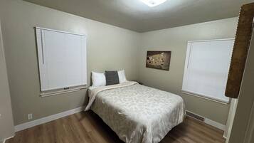 3 間睡房、Wi-Fi、床單