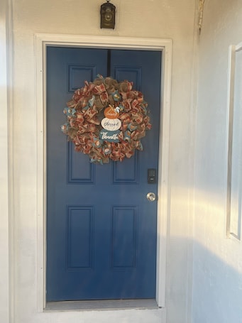 Exterior detail. Cozy 1-bedroom studio in charming Grants perfect for your getaway