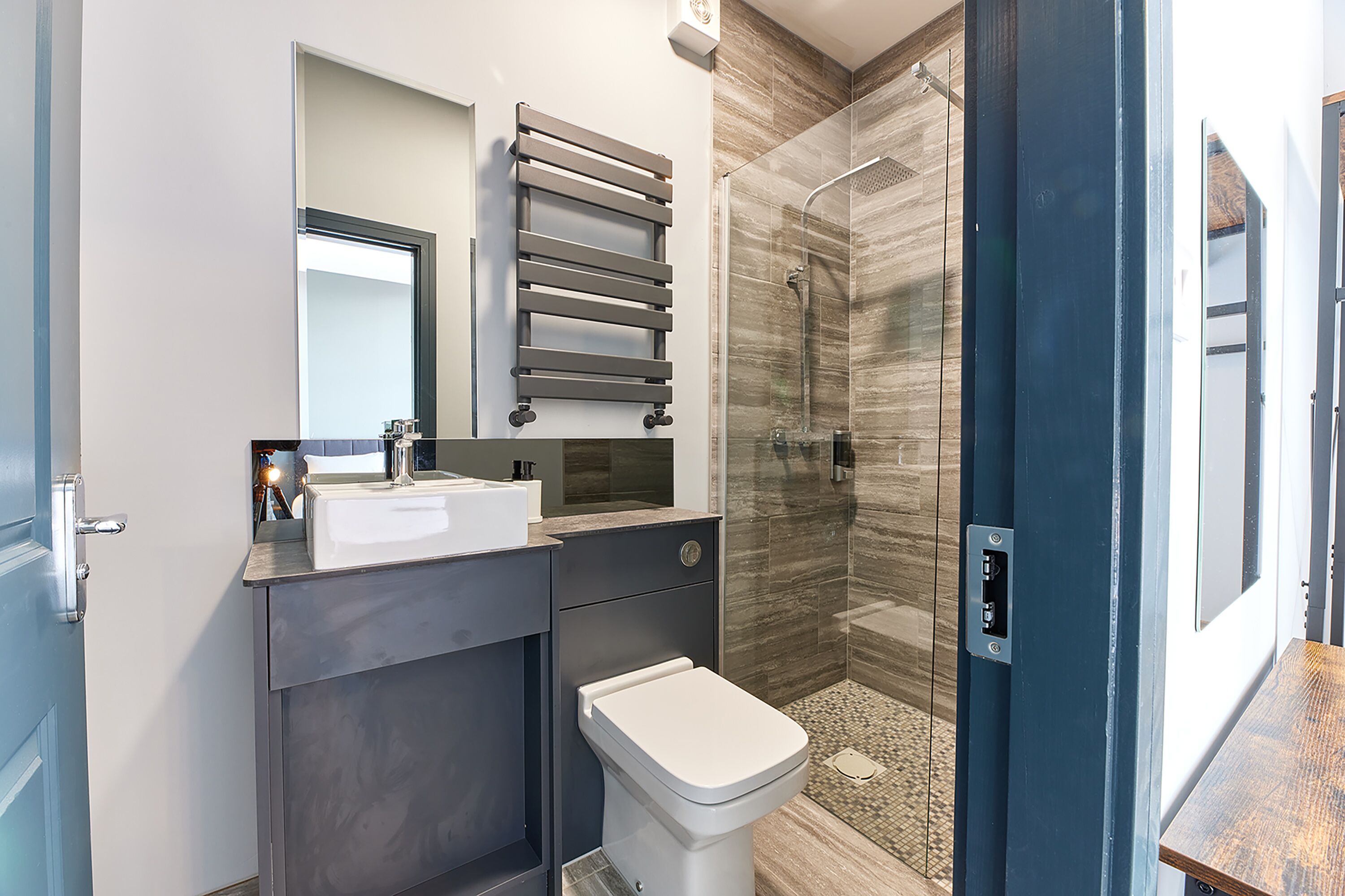 شقة كلاسيكية | حمام | تجهيزات دش، مستلزمات مجانية للعناية الشخصية، مجففات شعر، مناشف