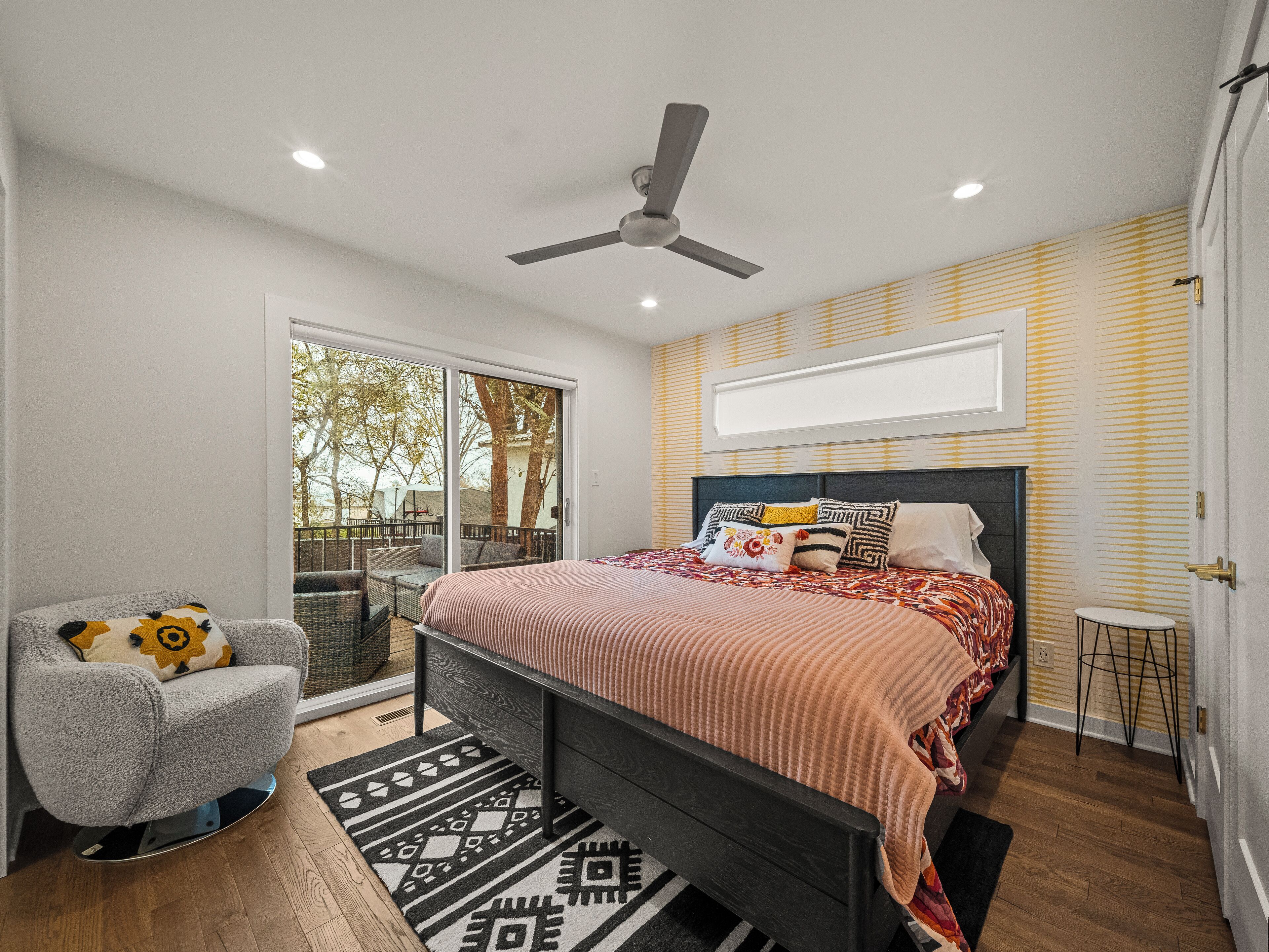 3 chambres, fer et planche à repasser, Wi-Fi, draps fournis