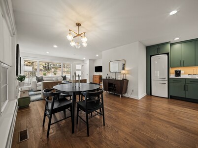 Magnolia Hill Cottage- Historcial Downtown Hot Springs District