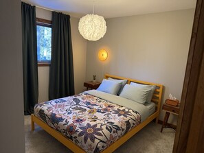 Schreibtisch, WLAN, Bettwäsche