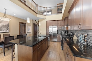 Condo (2 Bedrooms) | Exterior