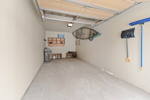 Bloc d'apartaments (2 Bedrooms) | Exterior