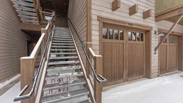 Condo (2 Bedrooms) | Exterior