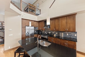 Condo (2 Bedrooms) | Exterior