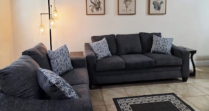 Toria Suites Condo 924