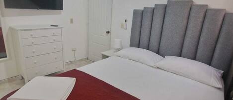 1 dormitorio, caja fuerte, wifi gratis y ropa de cama