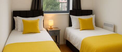 Fer et planche à repasser, Wi-Fi, draps fournis