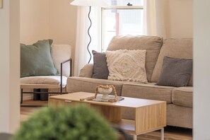 Living area - Bellbird Willow – Hunter Escape by Nature & Winery (Bellbird)