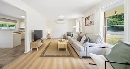 Bellbird Willow – Hunter Escape by Nature & Winery