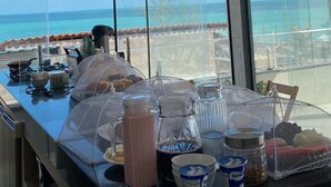 Breakfast area - Pousada Vista Encantada (Cruz)