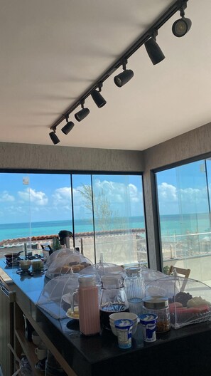 Free daily continental breakfast - Pousada Vista Encantada (Cruz)
