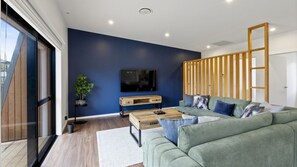 Smart TV, fireplace, offices