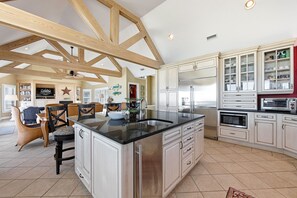 Fridge, microwave, oven, dishwasher - Sunnyside Up: Oceanfront, Hot Tub, Great Ocean Views (Nags Head)