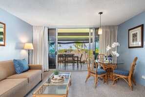 Smart TV - Maui Eldorado K210 Studio Spacious Lanai, AC, Kitchen & Exclusive Beach Cabana (Lahaina)