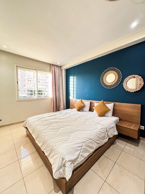 WiFi, bed sheets - Stylish Studio, Pool • 5-min to Stadium (Agadir)