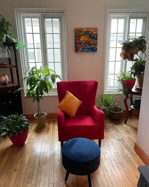 Interior - Cute apartment in Quartier St-Sauveur. Ideally located close to everything. (Québec)