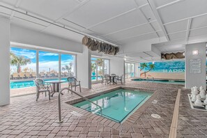 Indoor pool - Paradise 511 (Myrtle Beach)
