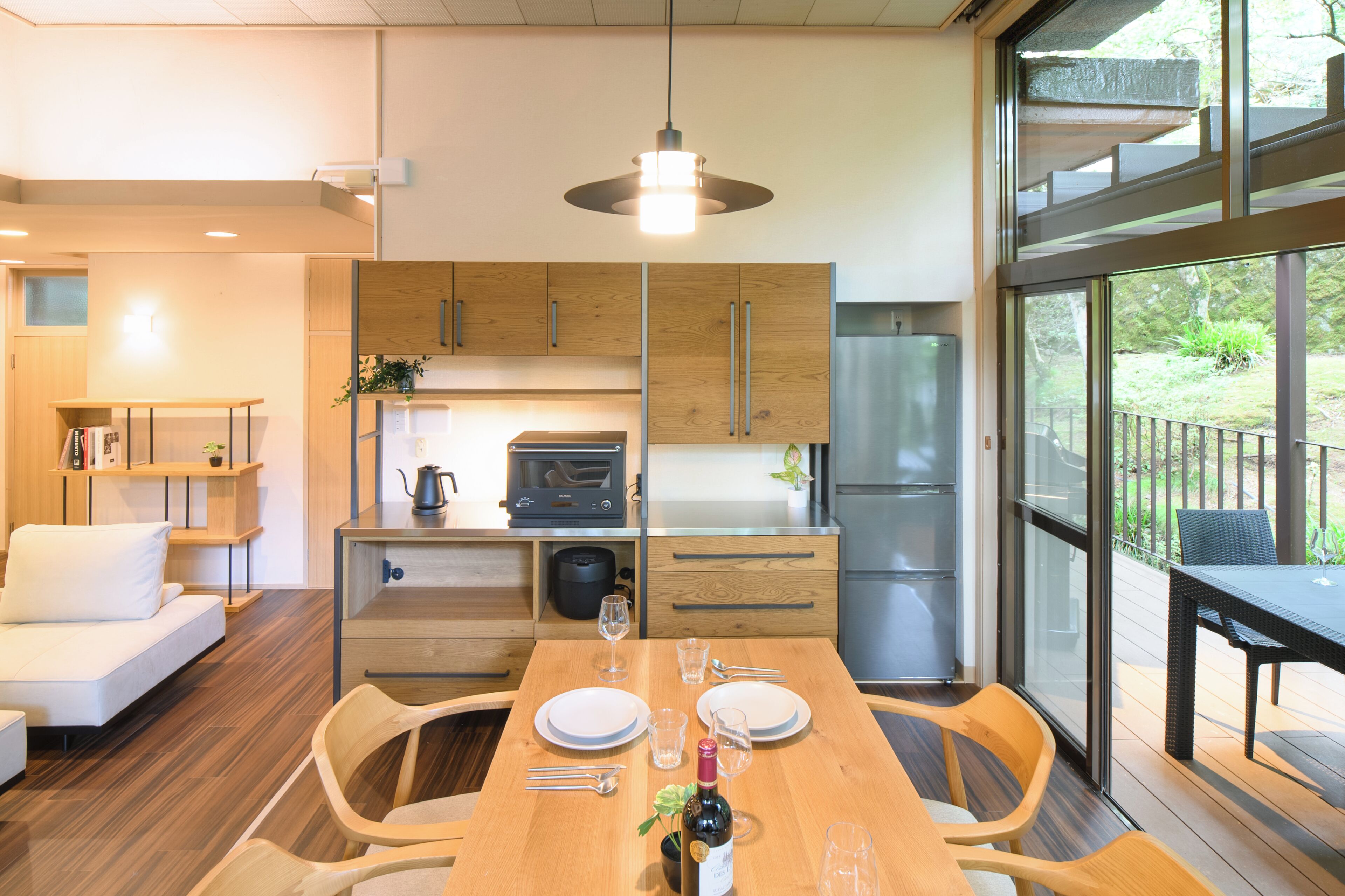 Comfort Villa, Balcony, Garden View | Private kitchen | Full-size fridge, microwave, oven, stovetop