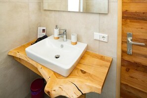 Bathroom - Landhaus Königsreiner (Reißeck)